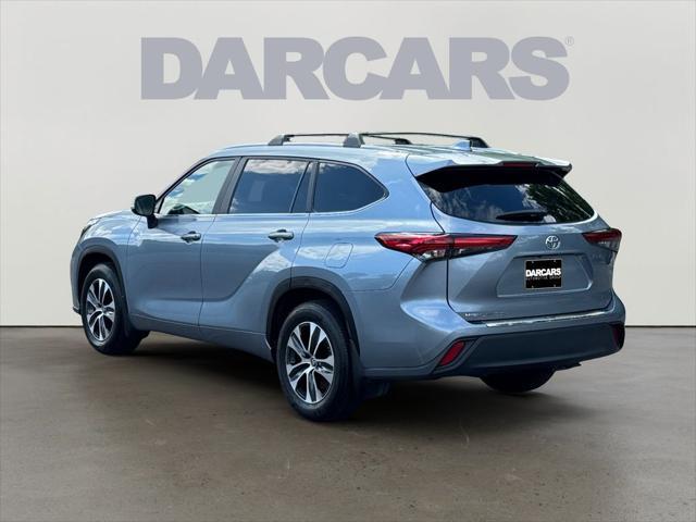 used 2023 Toyota Highlander car, priced at $30,928