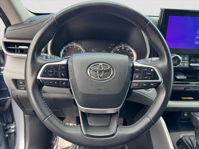 used 2023 Toyota Highlander car, priced at $31,693