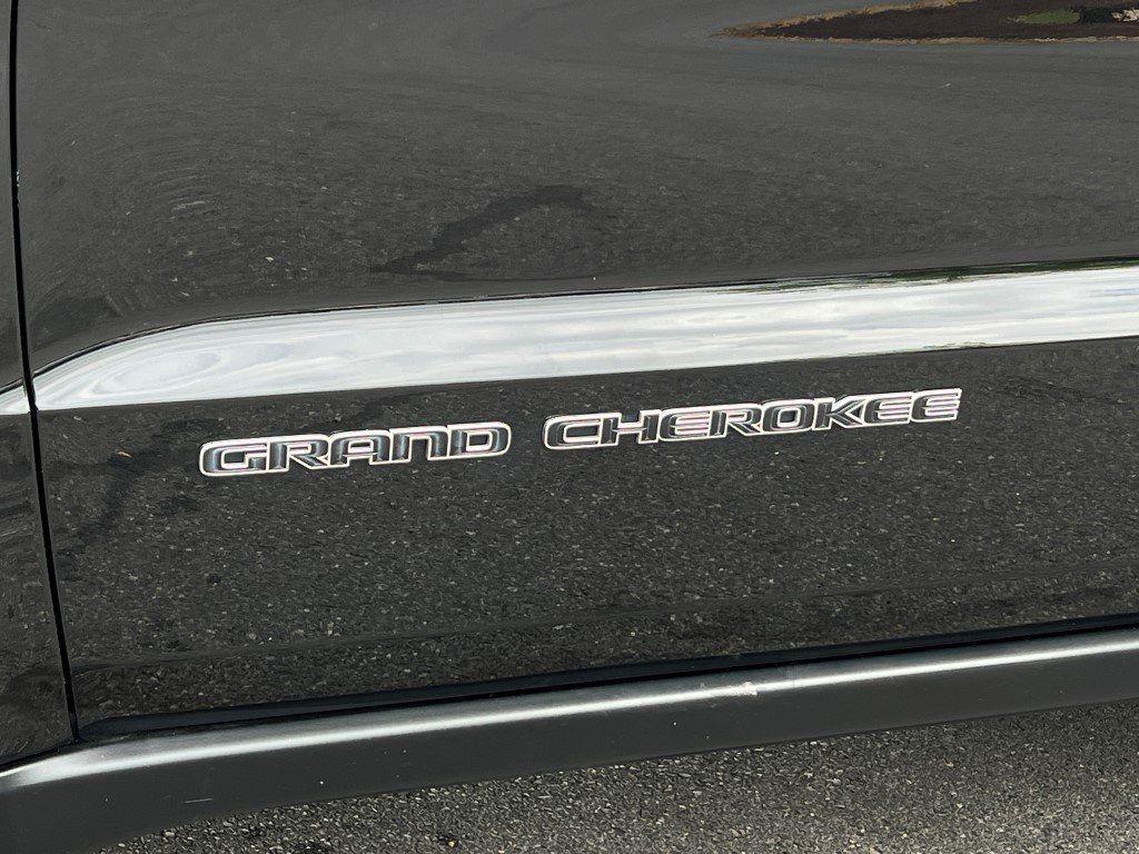 used 2021 Jeep Grand Cherokee car, priced at $20,899