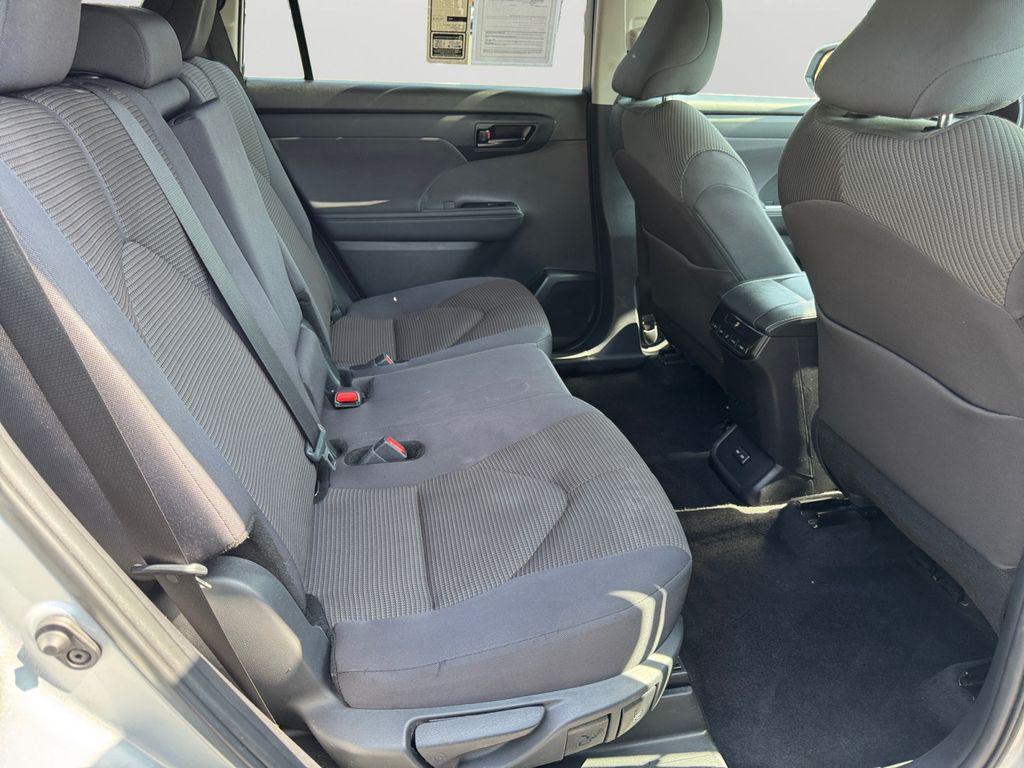 used 2024 Toyota Highlander car, priced at $33,294