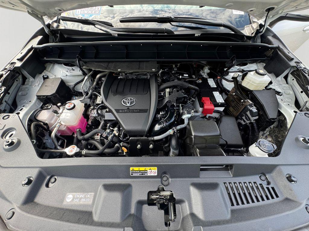 used 2024 Toyota Highlander car, priced at $32,384