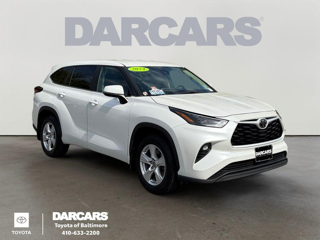 used 2024 Toyota Highlander car, priced at $32,384