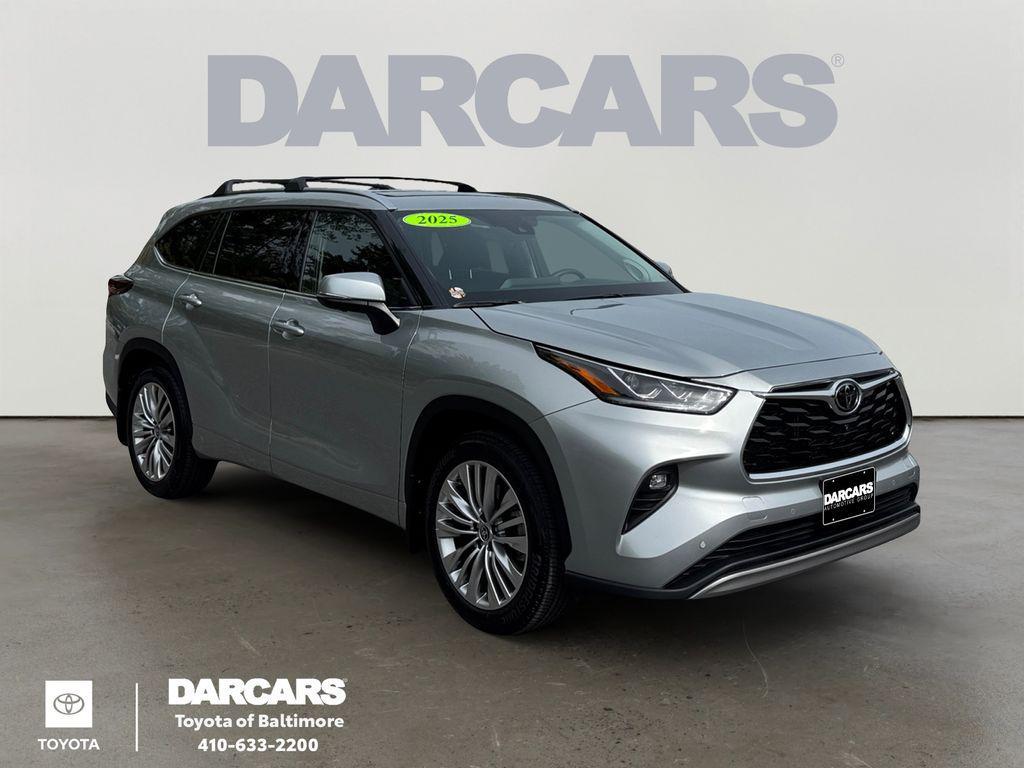 used 2025 Toyota Highlander car, priced at $51,900