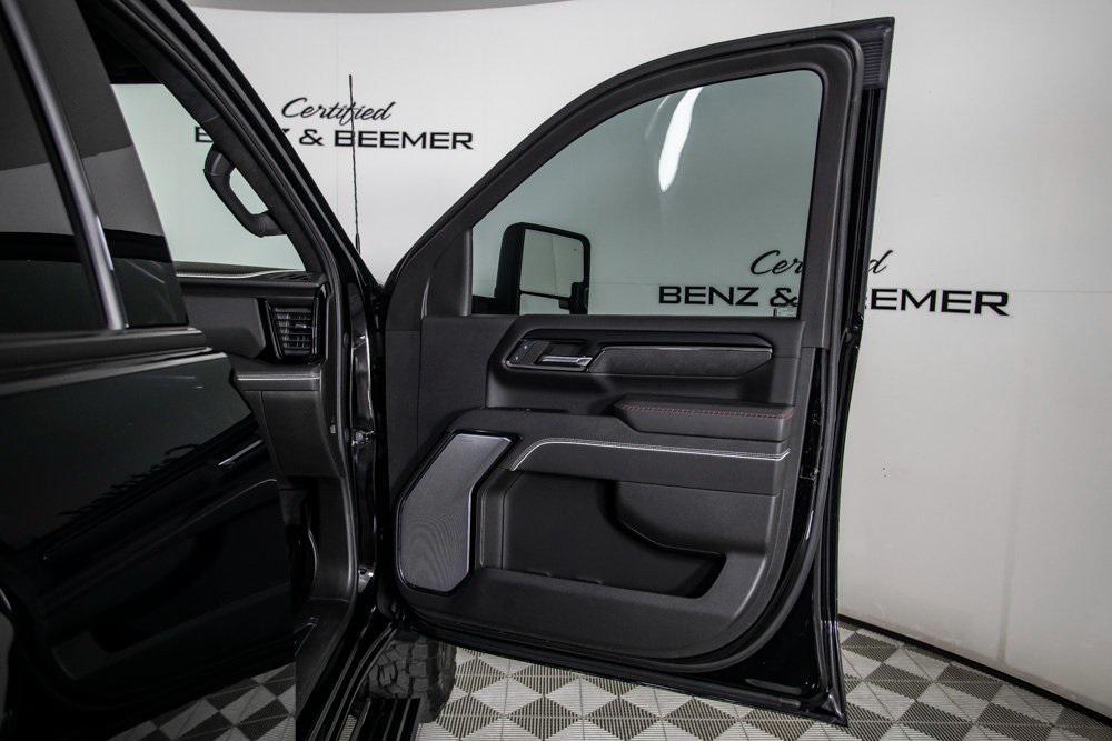 used 2024 GMC Sierra 2500 car, priced at $78,000