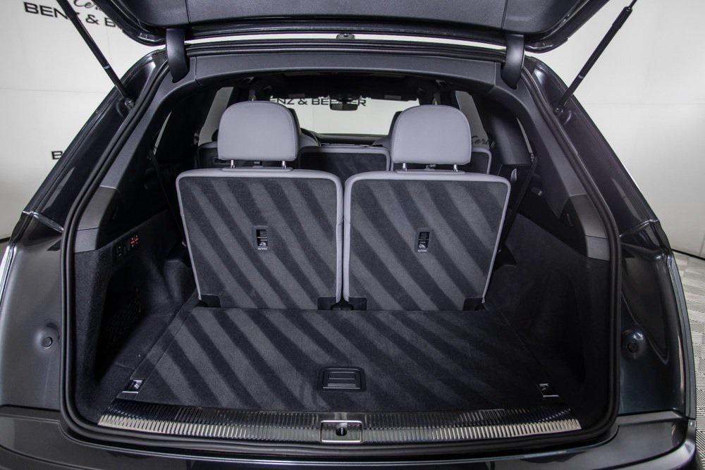 used 2024 Audi SQ7 car, priced at $82,000