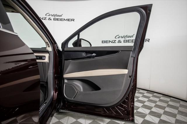 used 2022 Lincoln Nautilus car, priced at $33,000