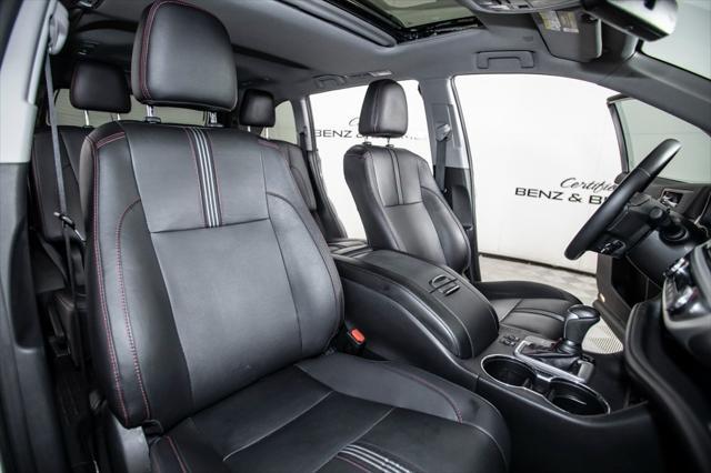 used 2019 Toyota Highlander car, priced at $29,800