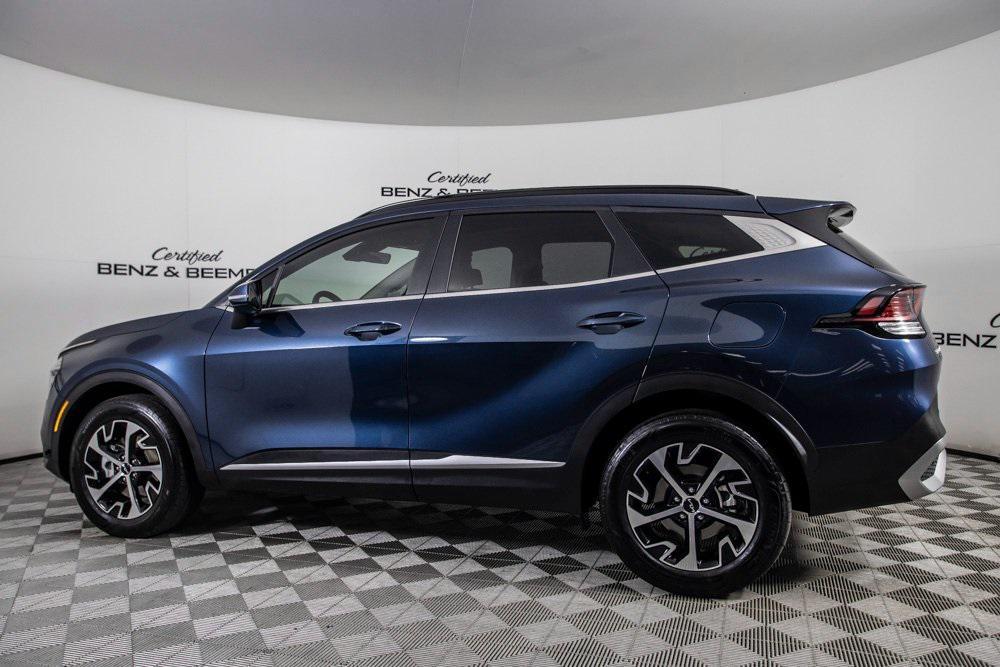 used 2024 Kia Sportage Hybrid car, priced at $28,000