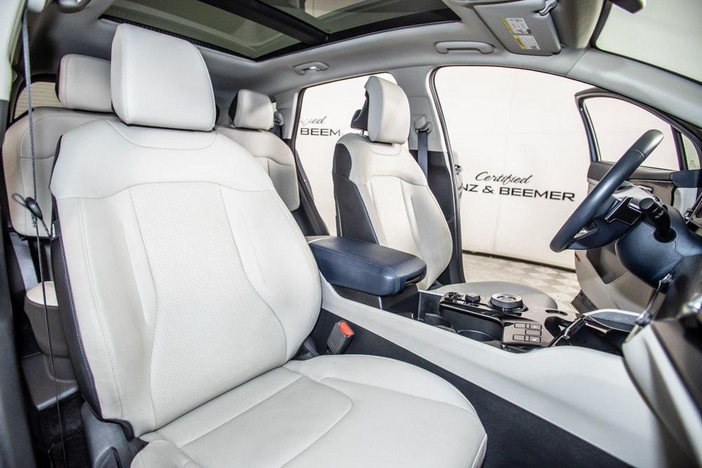 used 2024 Kia Sportage Hybrid car, priced at $28,000