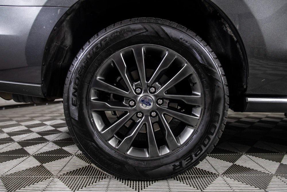 used 2020 Ford Expedition car, priced at $29,000