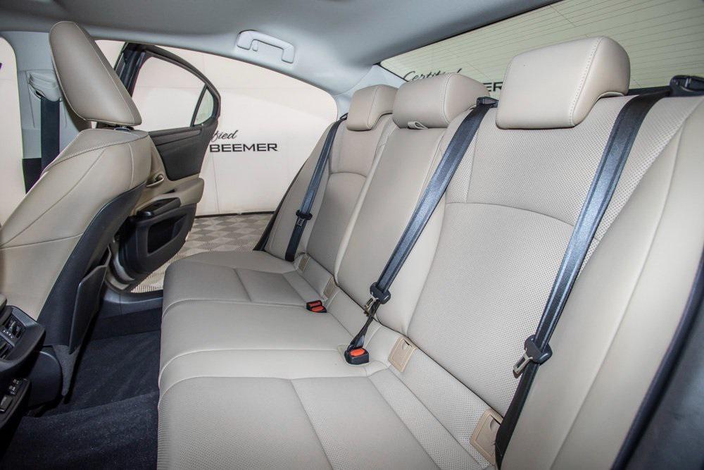 used 2020 Lexus ES 300h car, priced at $35,000
