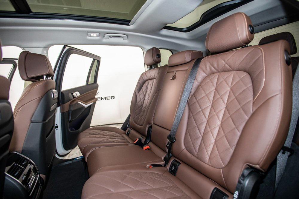 used 2025 BMW X7 car, priced at $73,000