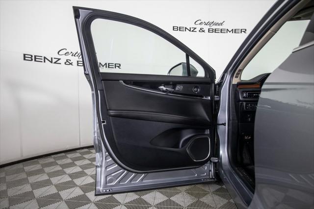 used 2021 Lincoln Nautilus car, priced at $33,000