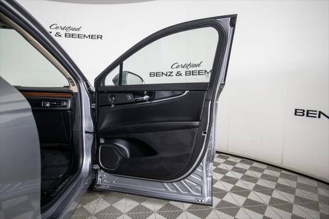 used 2021 Lincoln Nautilus car, priced at $33,000