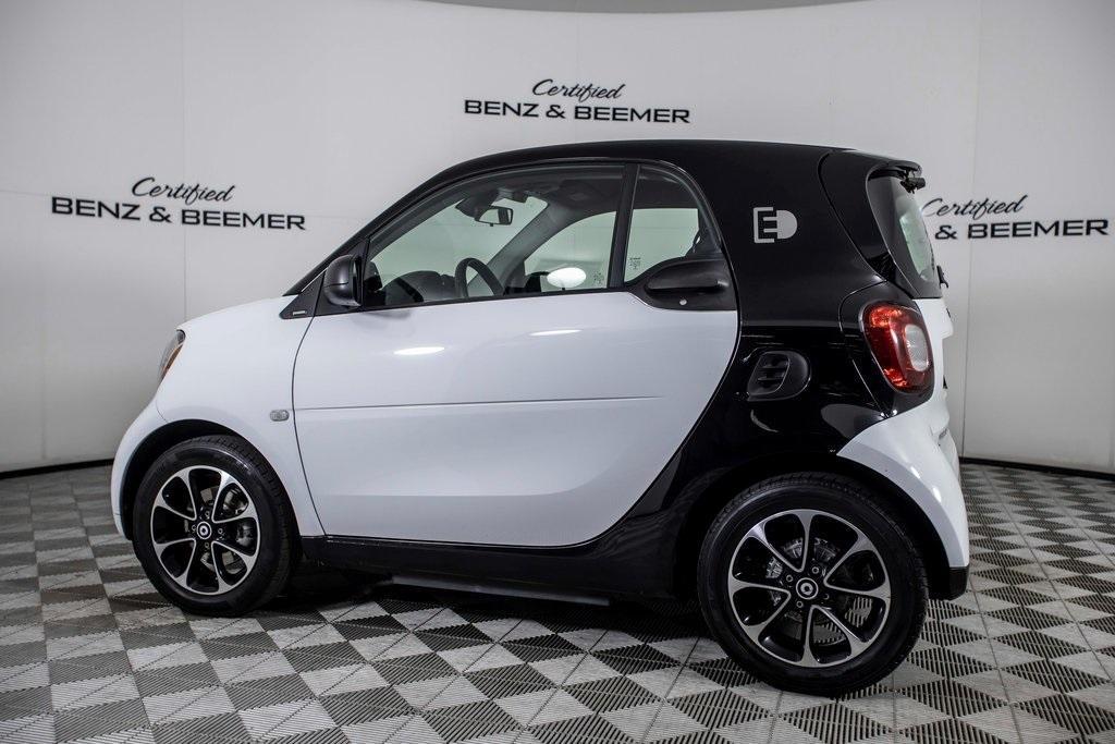 used 2017 smart ForTwo Electric Drive car, priced at $10,000