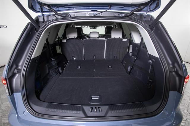 used 2025 Lincoln Aviator car, priced at $69,800