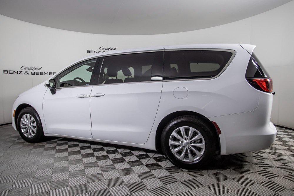 used 2017 Chrysler Pacifica car, priced at $14,000