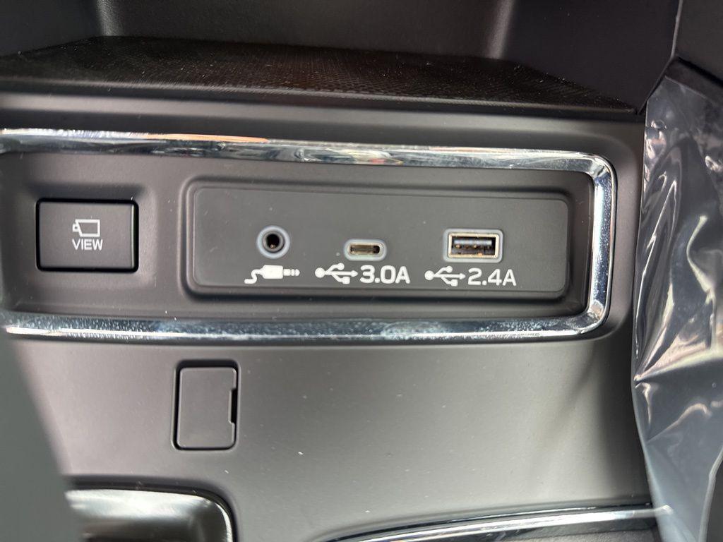 new 2025 Subaru Ascent car, priced at $51,279