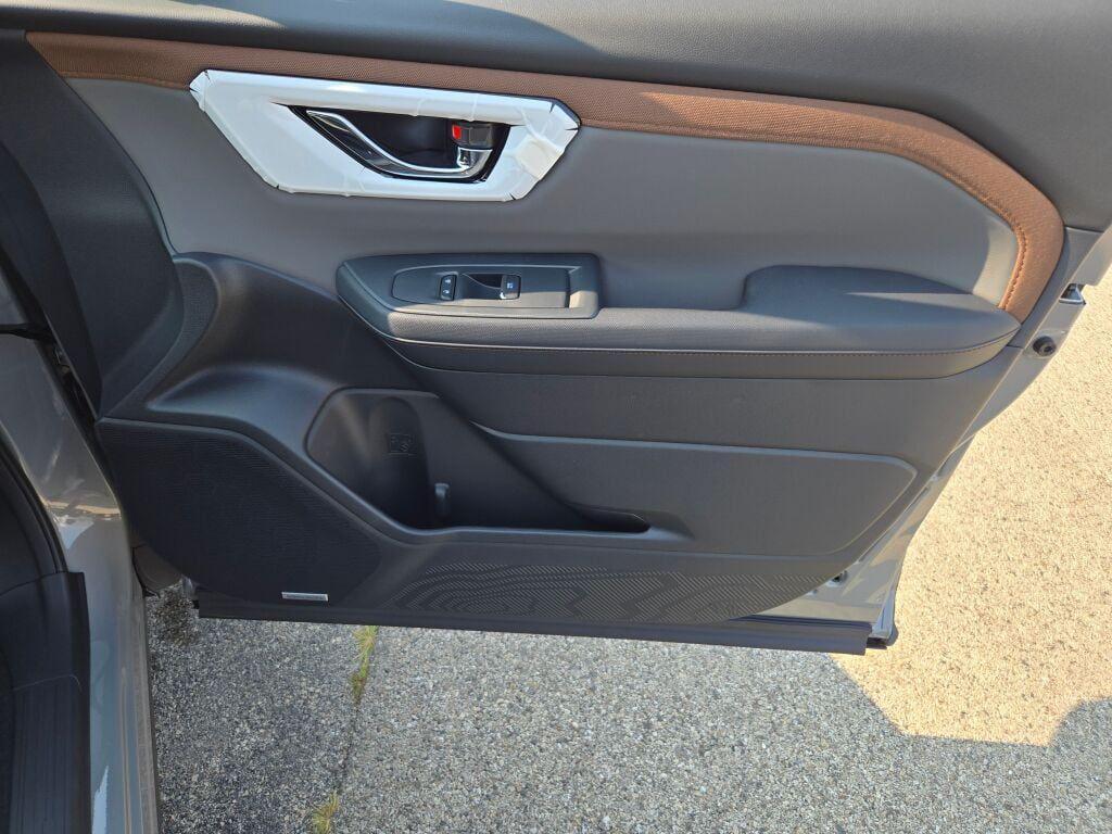 new 2025 Subaru Forester Hybrid car, priced at $39,615