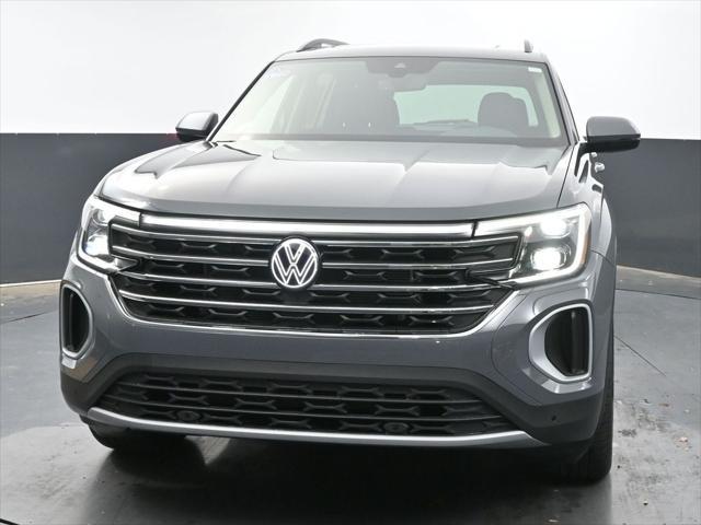 new 2025 Volkswagen Atlas car, priced at $47,981