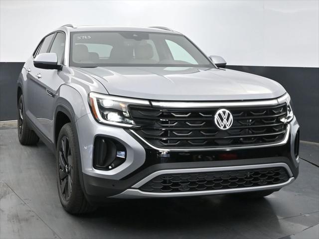 new 2025 Volkswagen Atlas Cross Sport car, priced at $45,511