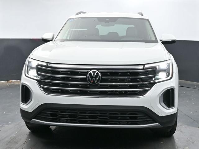 new 2025 Volkswagen Atlas car, priced at $40,216