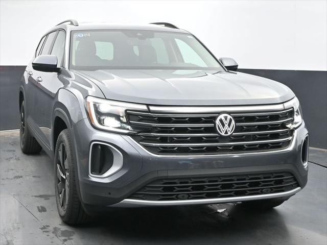 new 2024 Volkswagen Atlas car, priced at $45,861