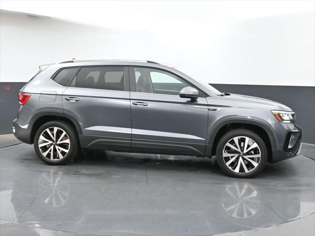 used 2024 Volkswagen Taos car