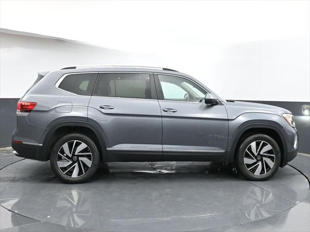 new 2024 Volkswagen Atlas car, priced at $51,331