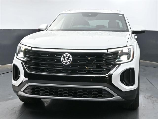 new 2025 Volkswagen Atlas Cross Sport car, priced at $50,066