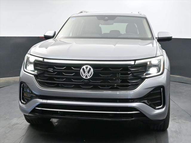 new 2025 Volkswagen Atlas car, priced at $55,626