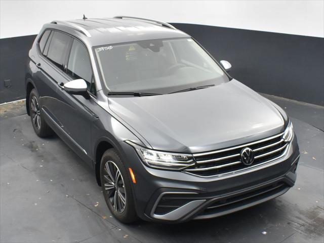 new 2024 Volkswagen Tiguan car, priced at $33,700