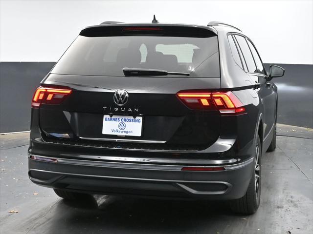 new 2024 Volkswagen Tiguan car, priced at $31,556