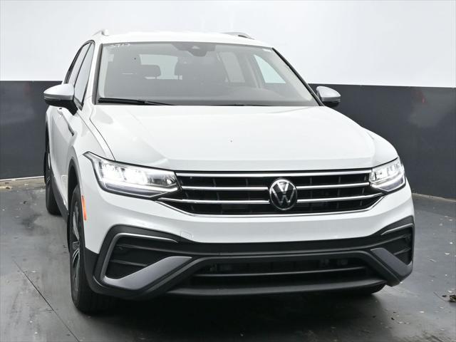 new 2024 Volkswagen Tiguan car, priced at $33,527