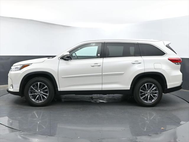 used 2019 Toyota Highlander car, priced at $28,199