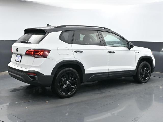 new 2024 Volkswagen Taos car, priced at $33,181