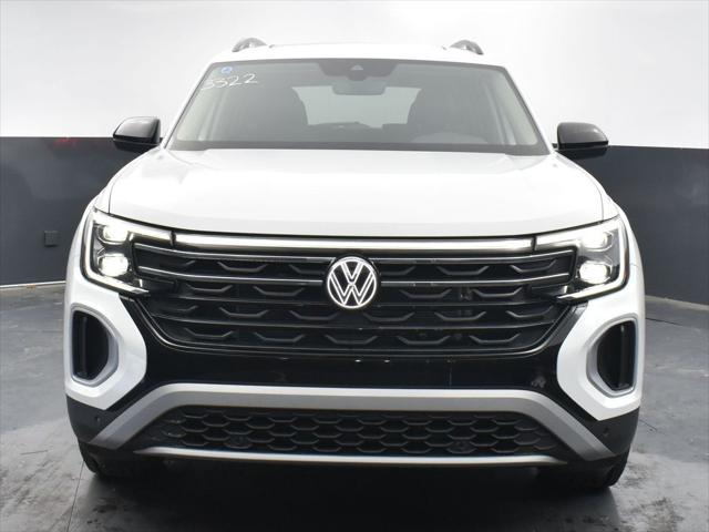 new 2024 Volkswagen Atlas car, priced at $50,326