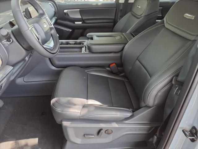 new 2025 Ford Expedition car, priced at $77,915