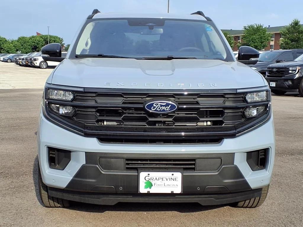 new 2025 Ford Expedition Max car, priced at $66,205
