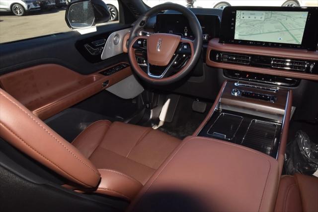 new 2025 Lincoln Aviator car, priced at $76,272