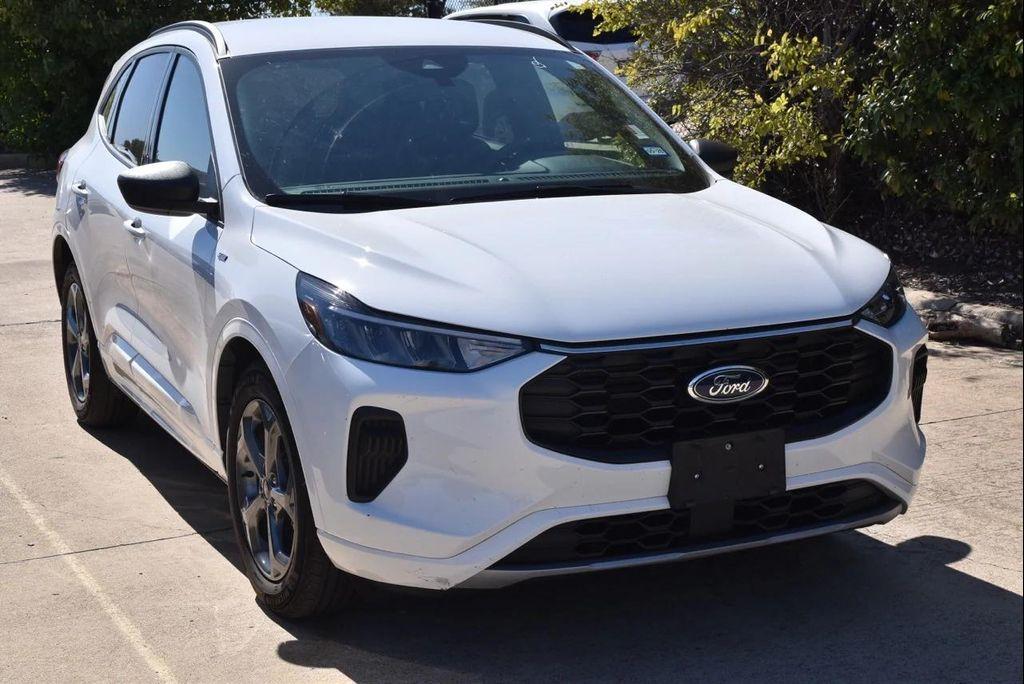 used 2023 Ford Escape car, priced at $24,900