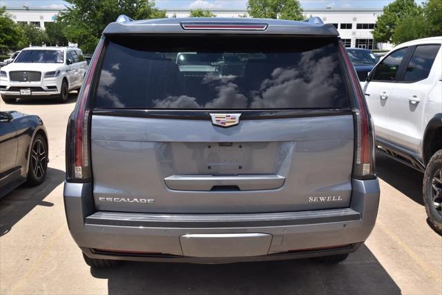 used 2020 Cadillac Escalade car, priced at $44,224