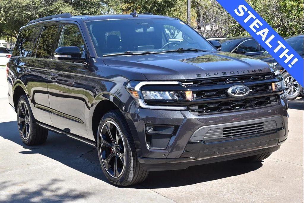 used 2024 Ford Expedition car, priced at $66,270