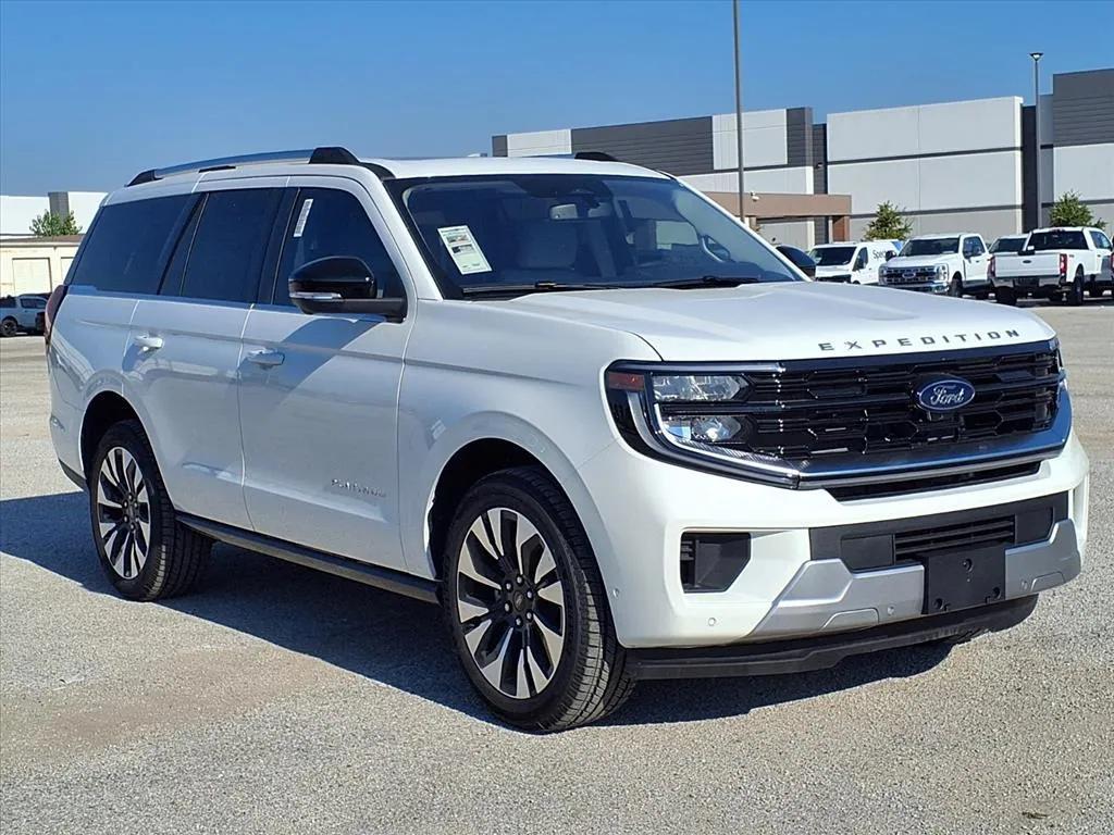 new 2025 Ford Expedition car, priced at $80,750