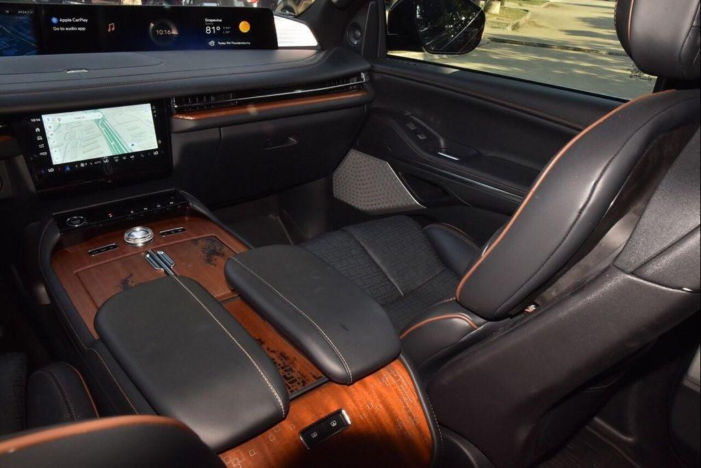 used 2025 Lincoln Navigator car, priced at $114,991