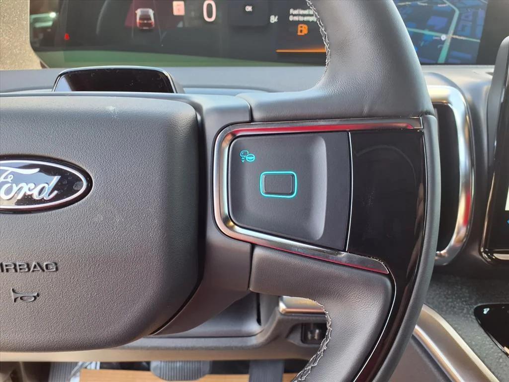 new 2025 Ford Expedition car, priced at $79,838