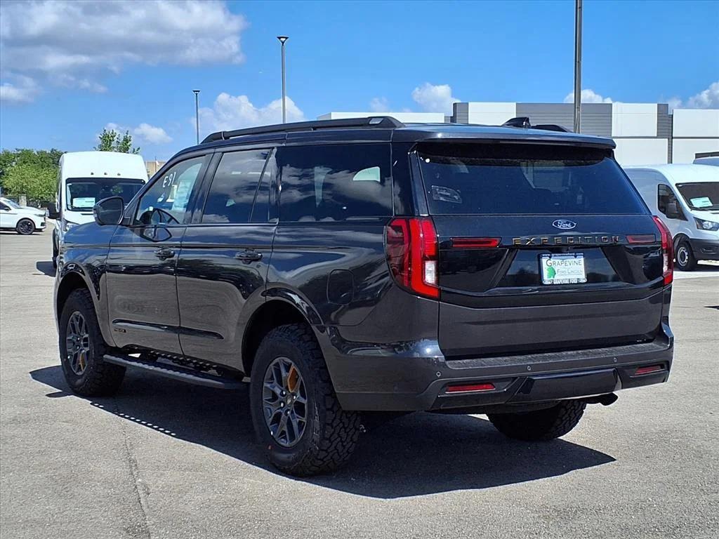 new 2025 Ford Expedition car, priced at $79,838