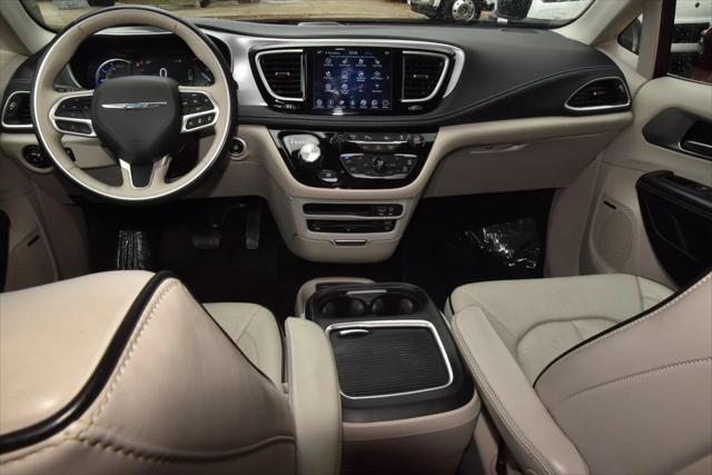 used 2018 Chrysler Pacifica Hybrid car, priced at $22,300