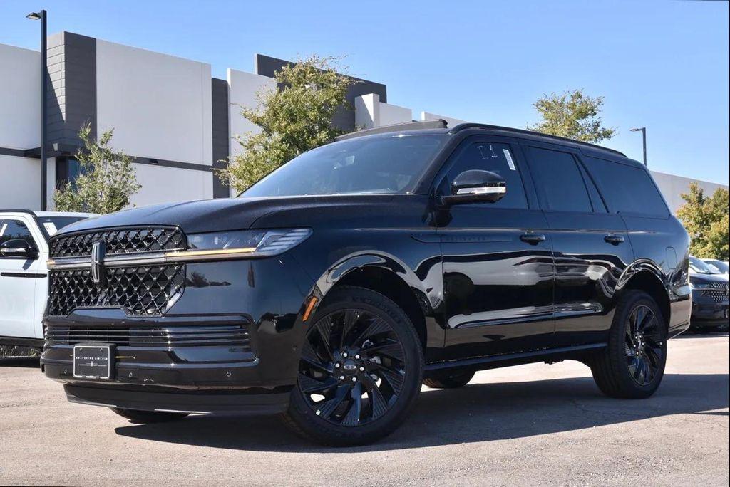 new 2025 Lincoln Navigator car, priced at $101,846