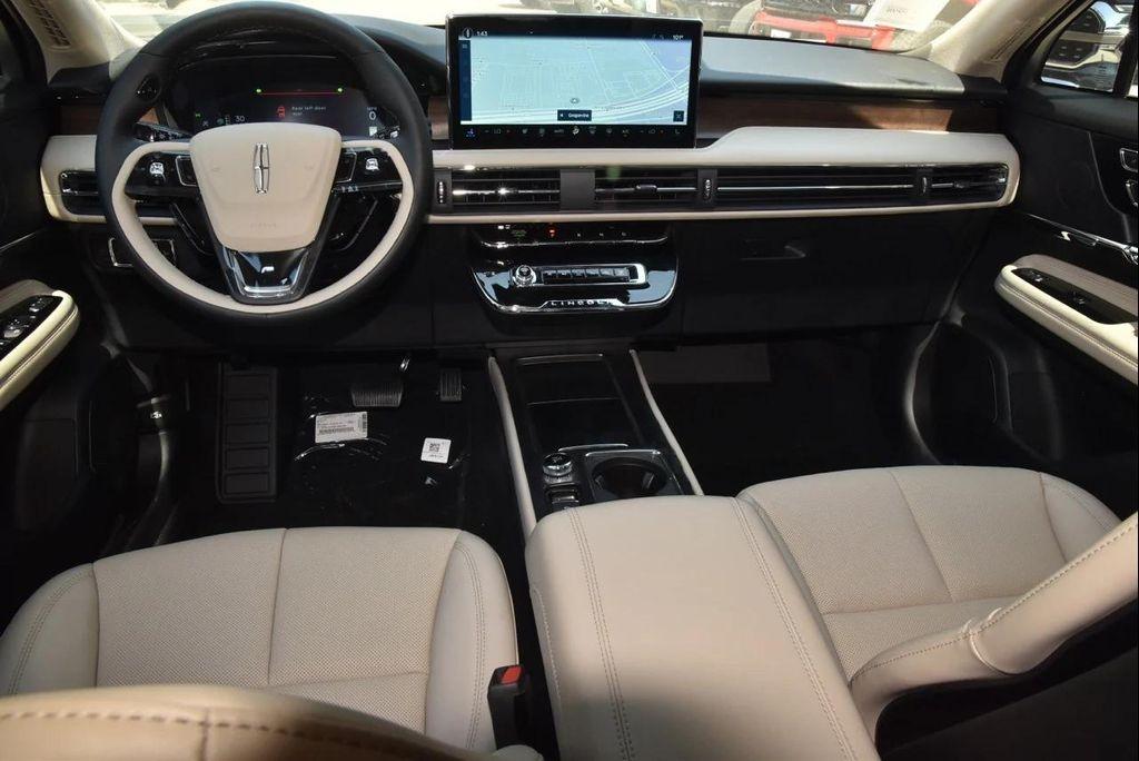 new 2025 Lincoln Corsair car, priced at $51,010